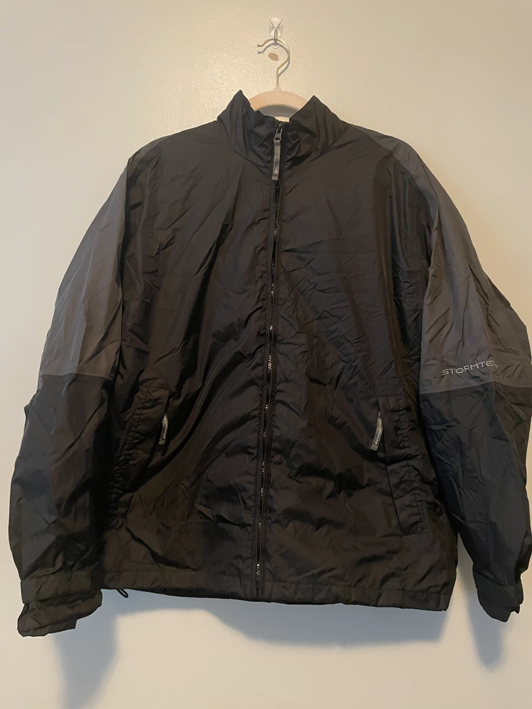 Stormtech Men's Black and Gray Raincoat Jacket