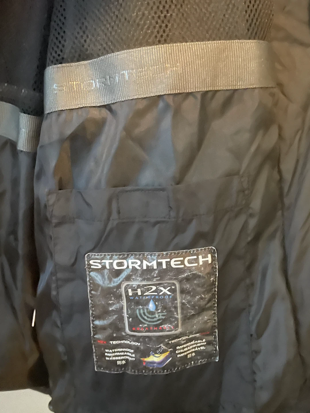Stormtech Men's Black and Gray Raincoat Jacket - photo 4