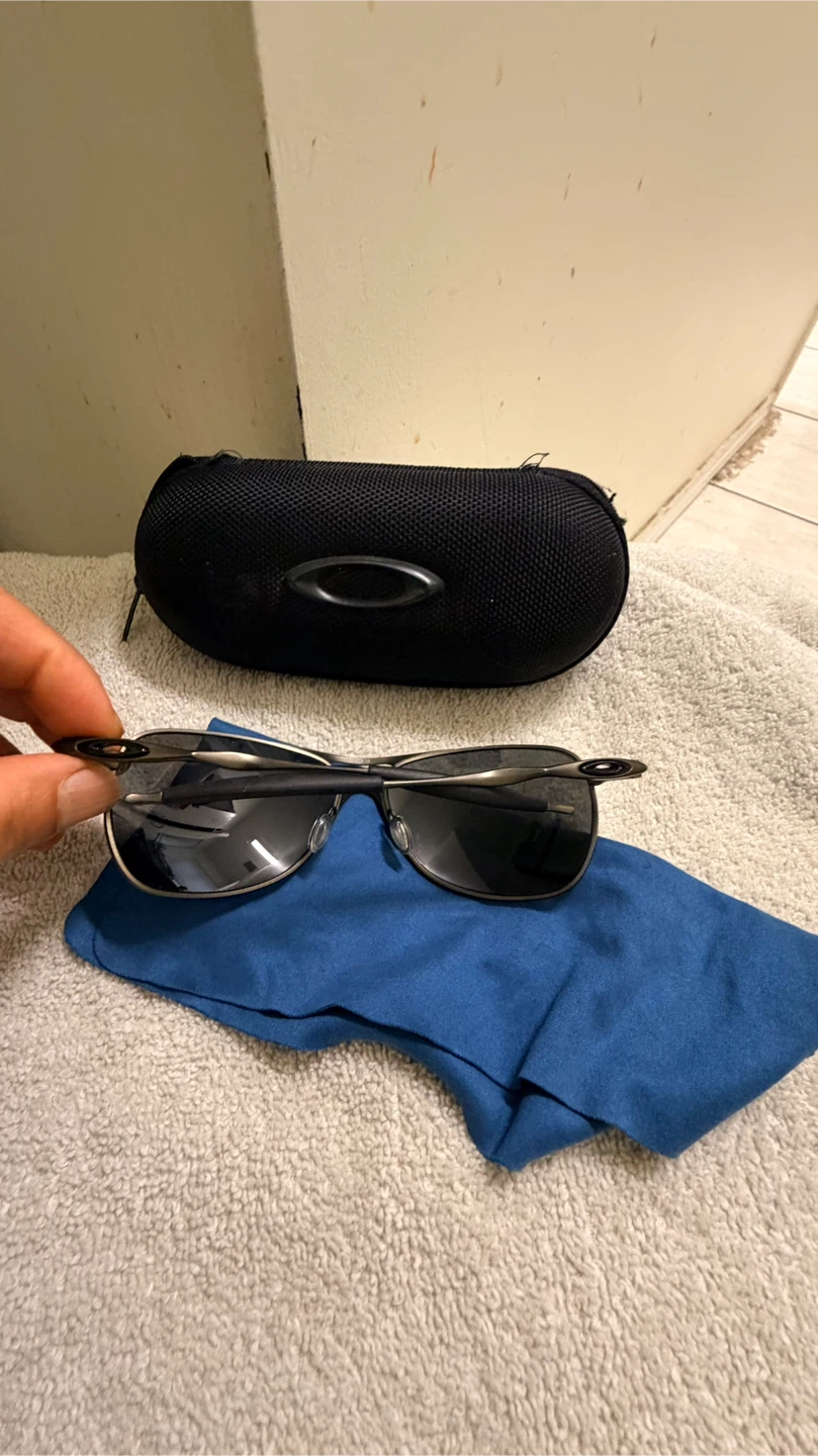 Oakley CROSSHAIR model Sunglasses with Case - photo 2