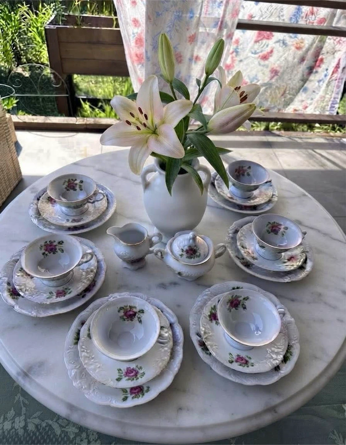 Vintage Heirloom 20-Piece Wałbrzych Porcelain Rose Tea Set - photo 2