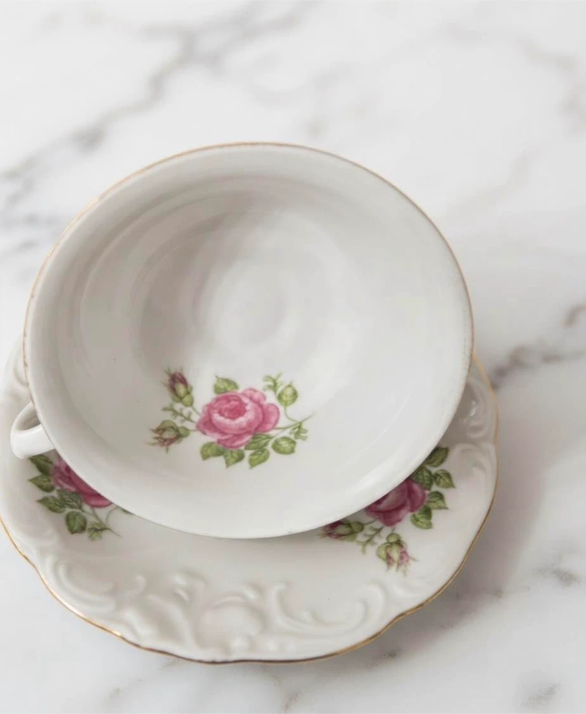 Vintage Heirloom 20-Piece Wałbrzych Porcelain Rose Tea Set - photo 4