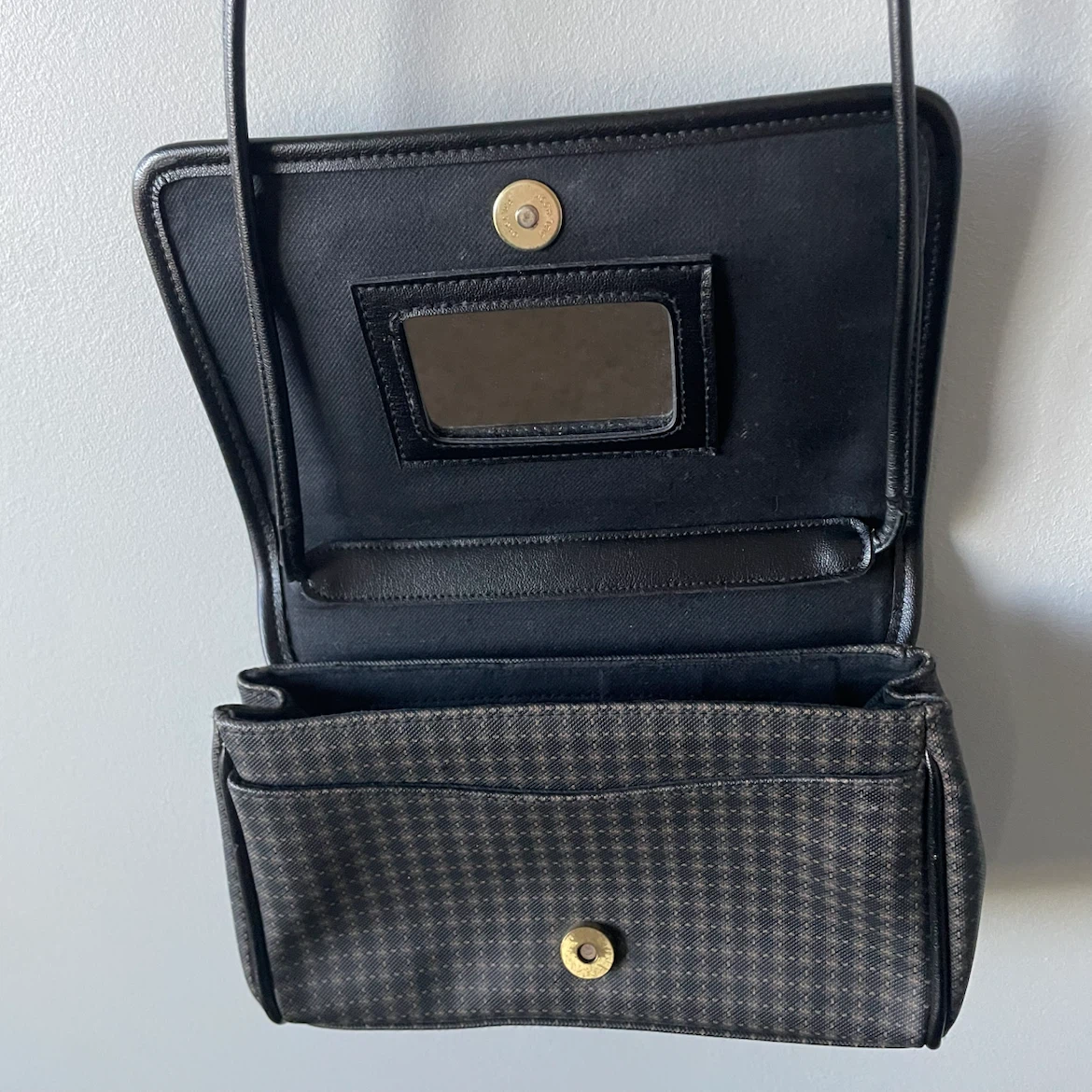 1980’s-1990’s Vintage Liz Clairborne Patterned Crossbody Bag - photo 4