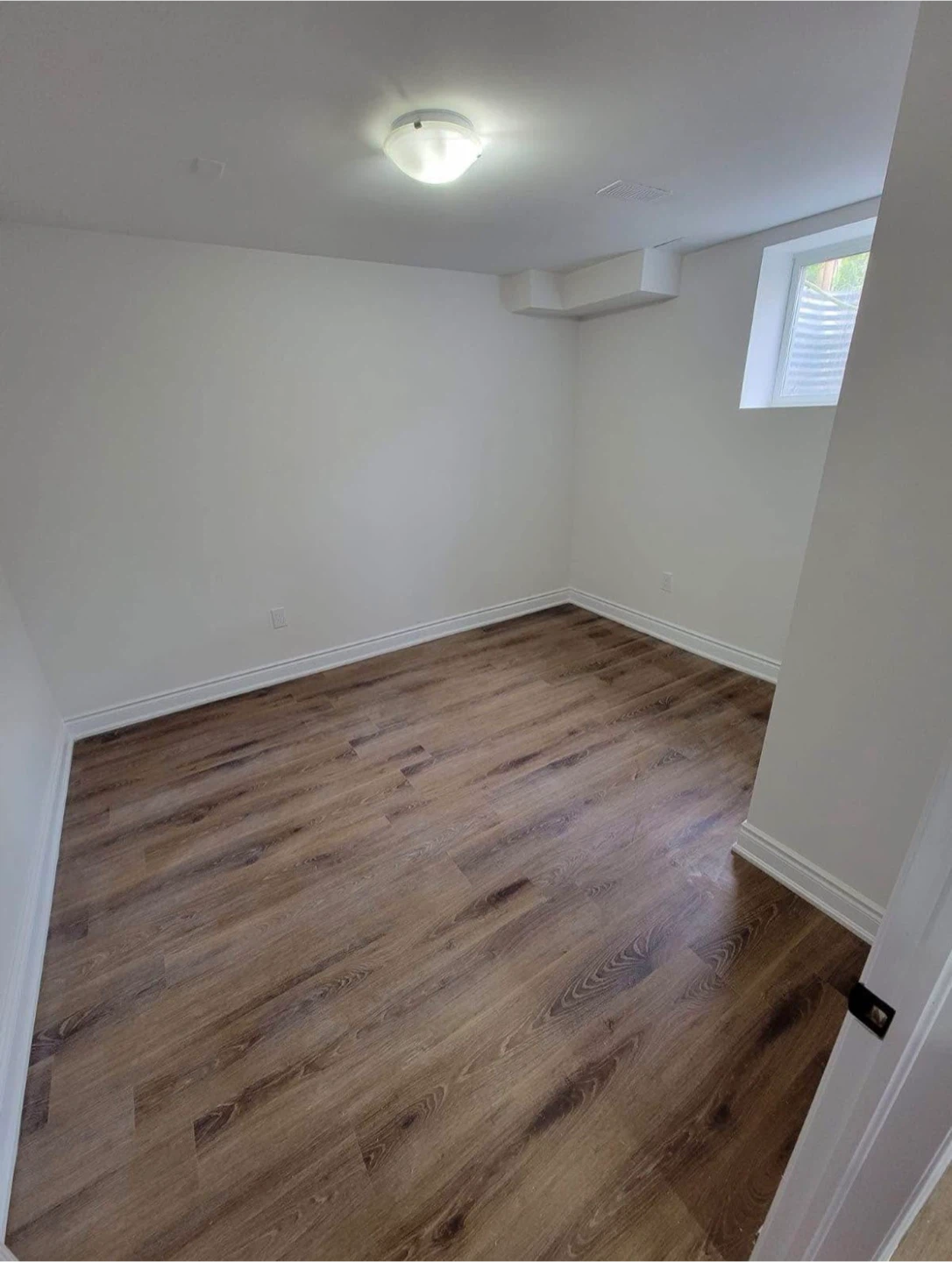 2 Bed and 1 bath basement for rent - photo 4