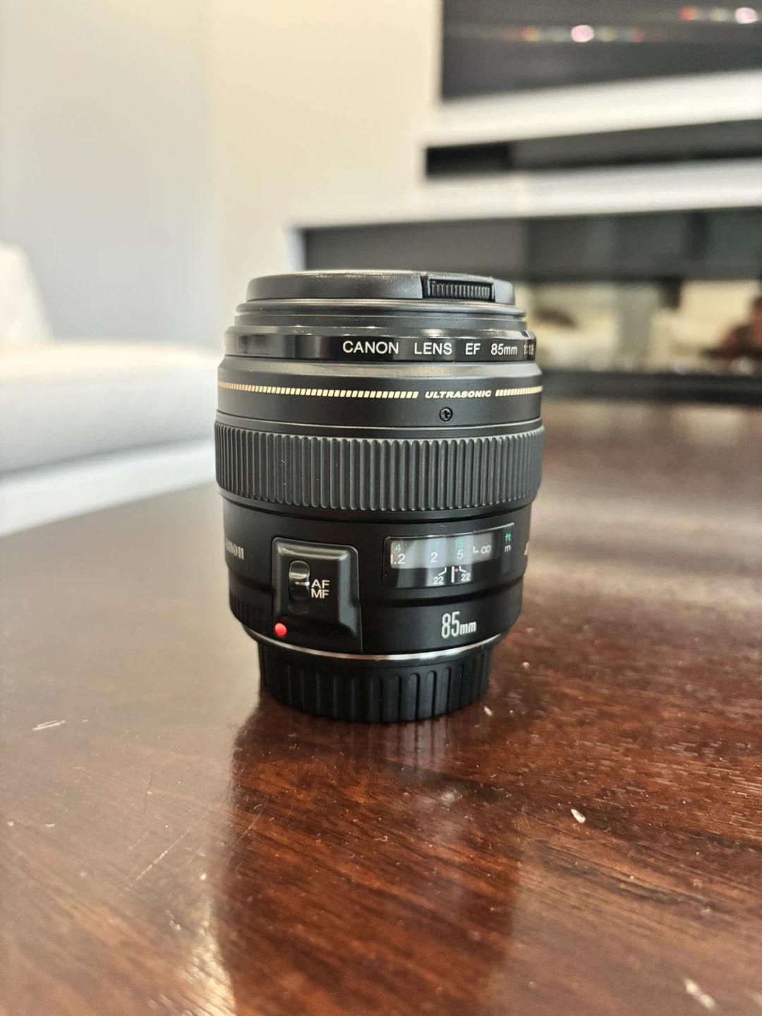 Canon EF 85mm f/1.8 USM Lens portrait sports