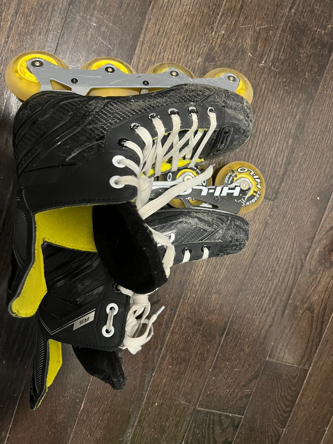 Bauer RS Inline Hockey Skates, size 2