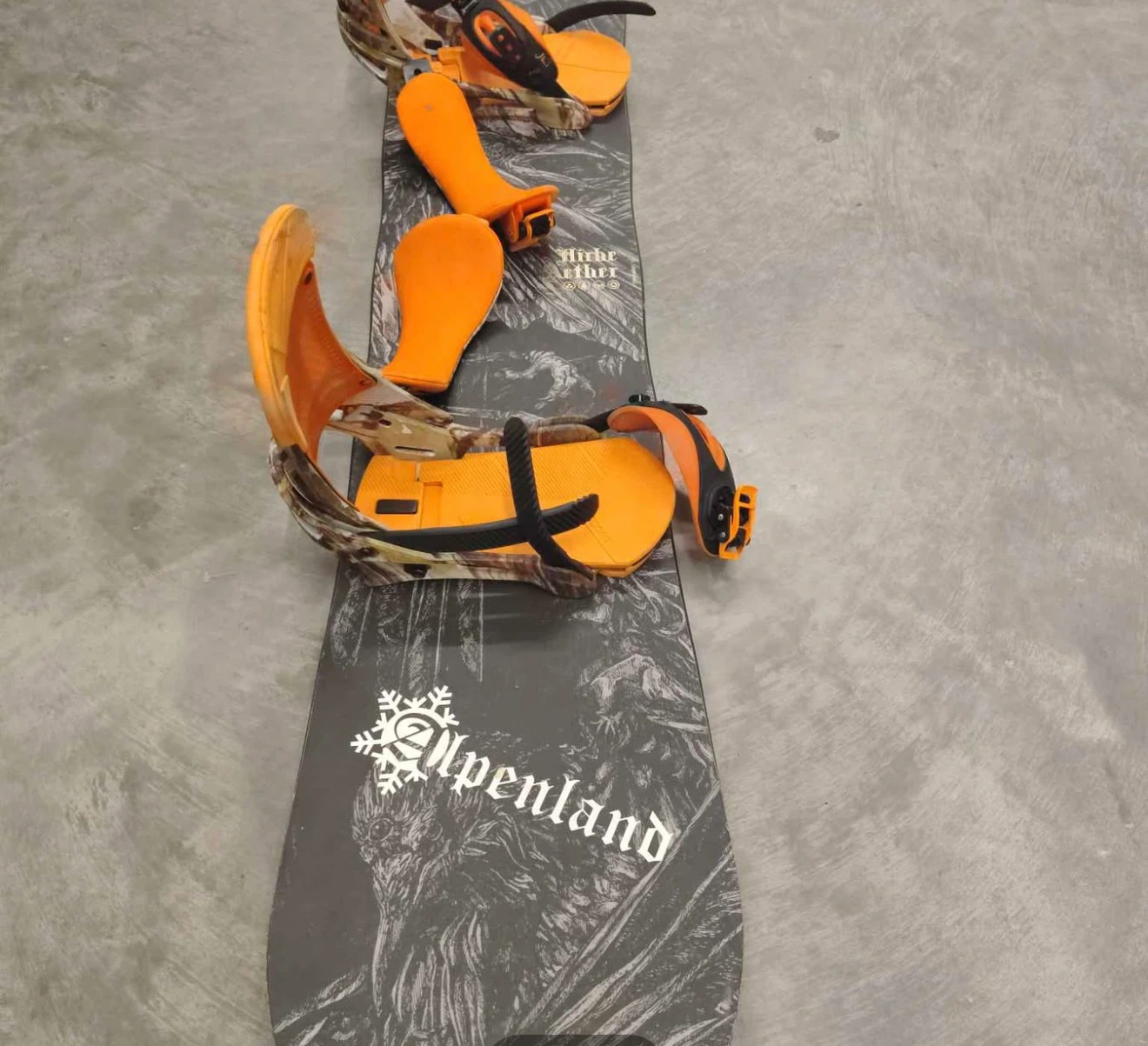 Alpenland Snowboard with Bindings - photo 4
