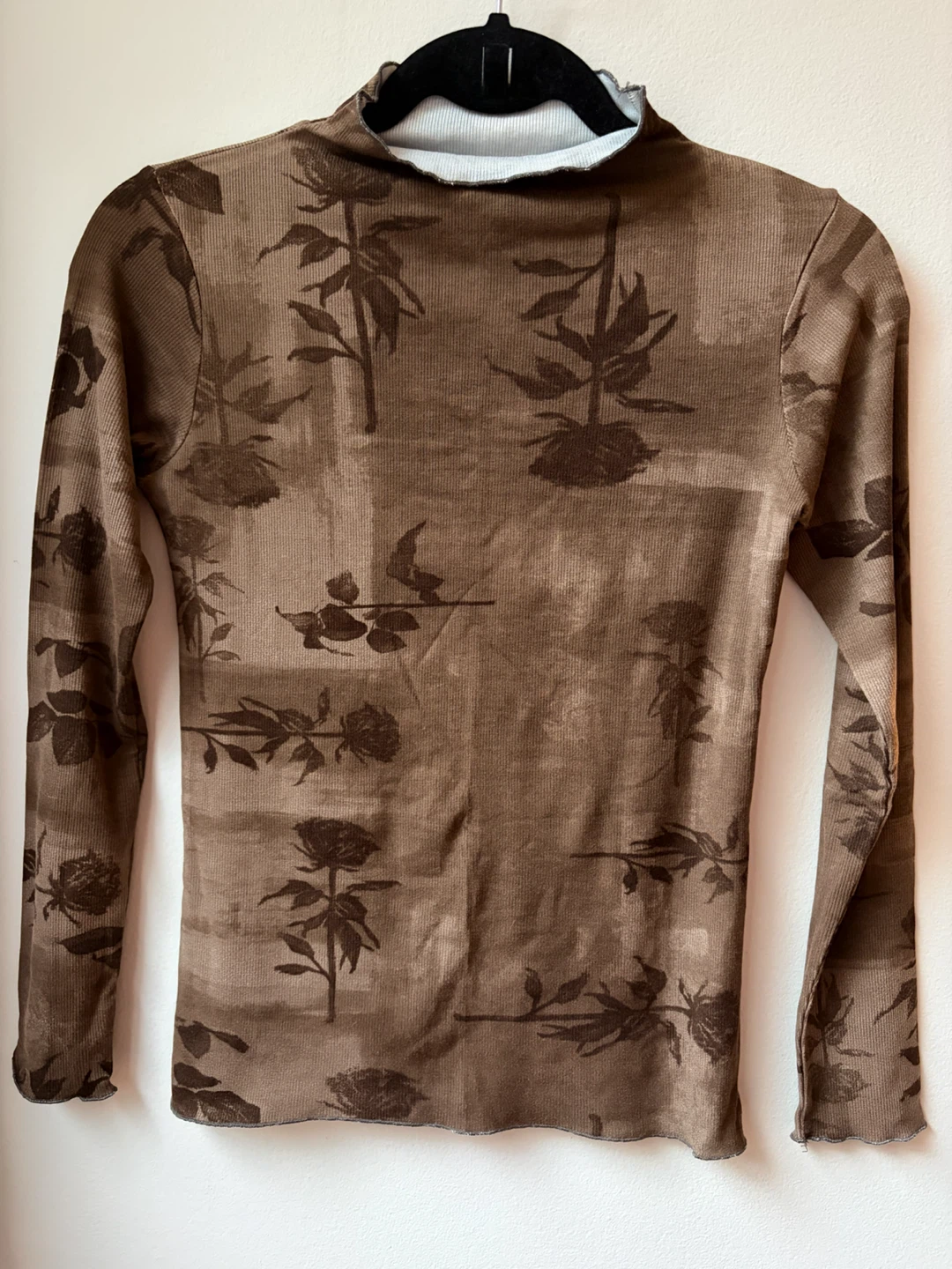 ⁠Womens Floral Long Sleeve Turtleneck Base Layer Shirt NWOT⁠