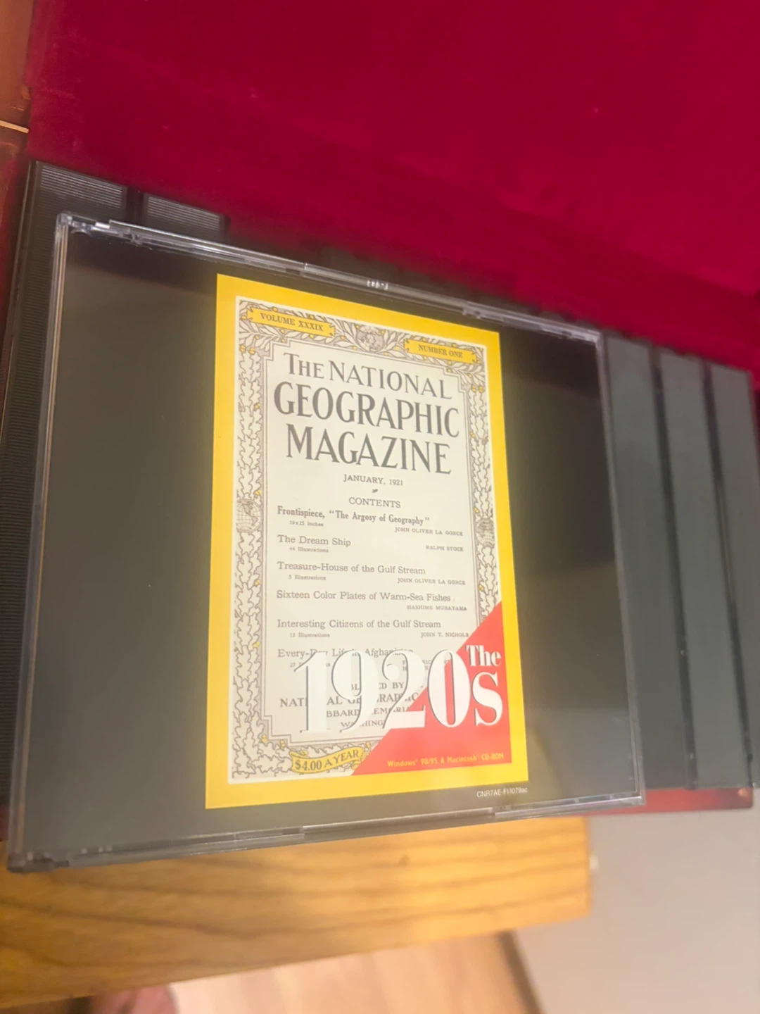 The complete National Geographic on CD-ROM 1888-1990s - photo 4