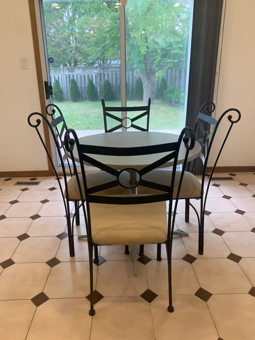 4 Metal Kitchen Chairs (round table FREE) - photo 5