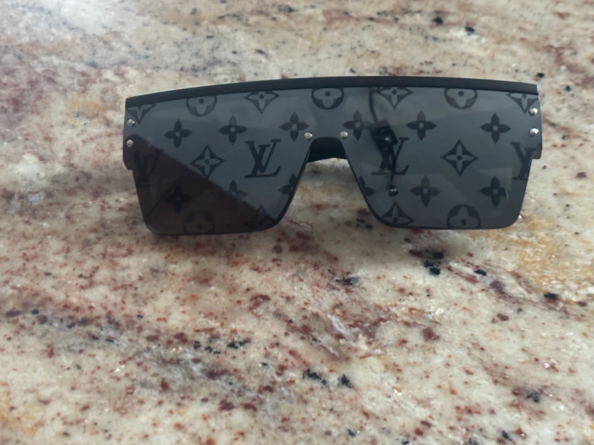 Louis Vuitton Waimea L Sunglasses - photo 3
