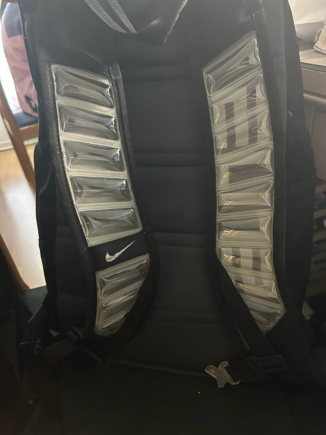 Nike elite v2 black (Trading for Nike elite v3 black