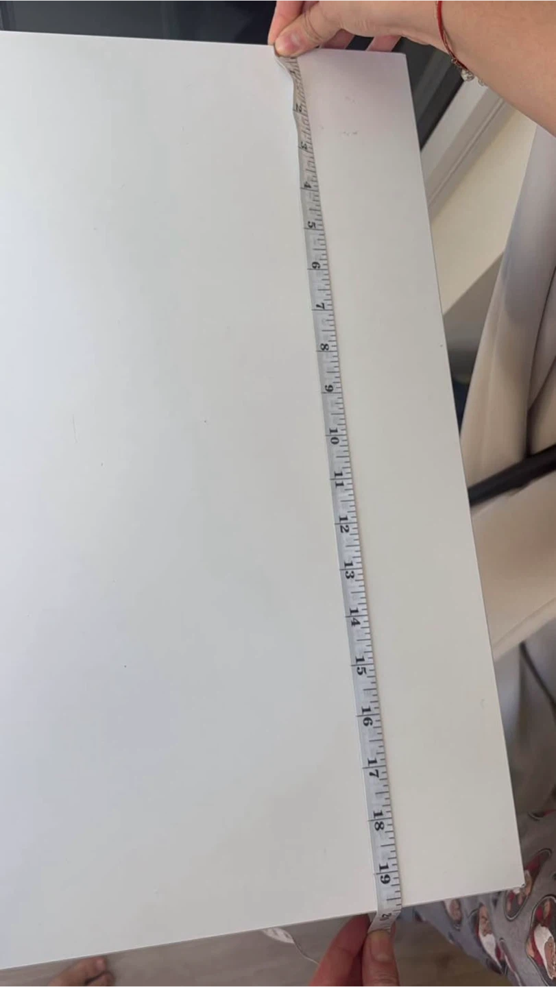 Desk - photo 4