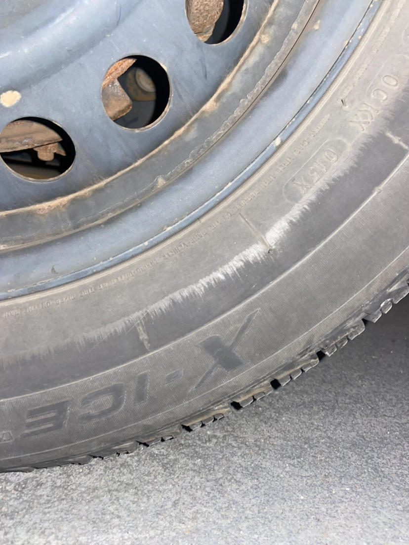 Set of 4 winter tires on rims - photo 4