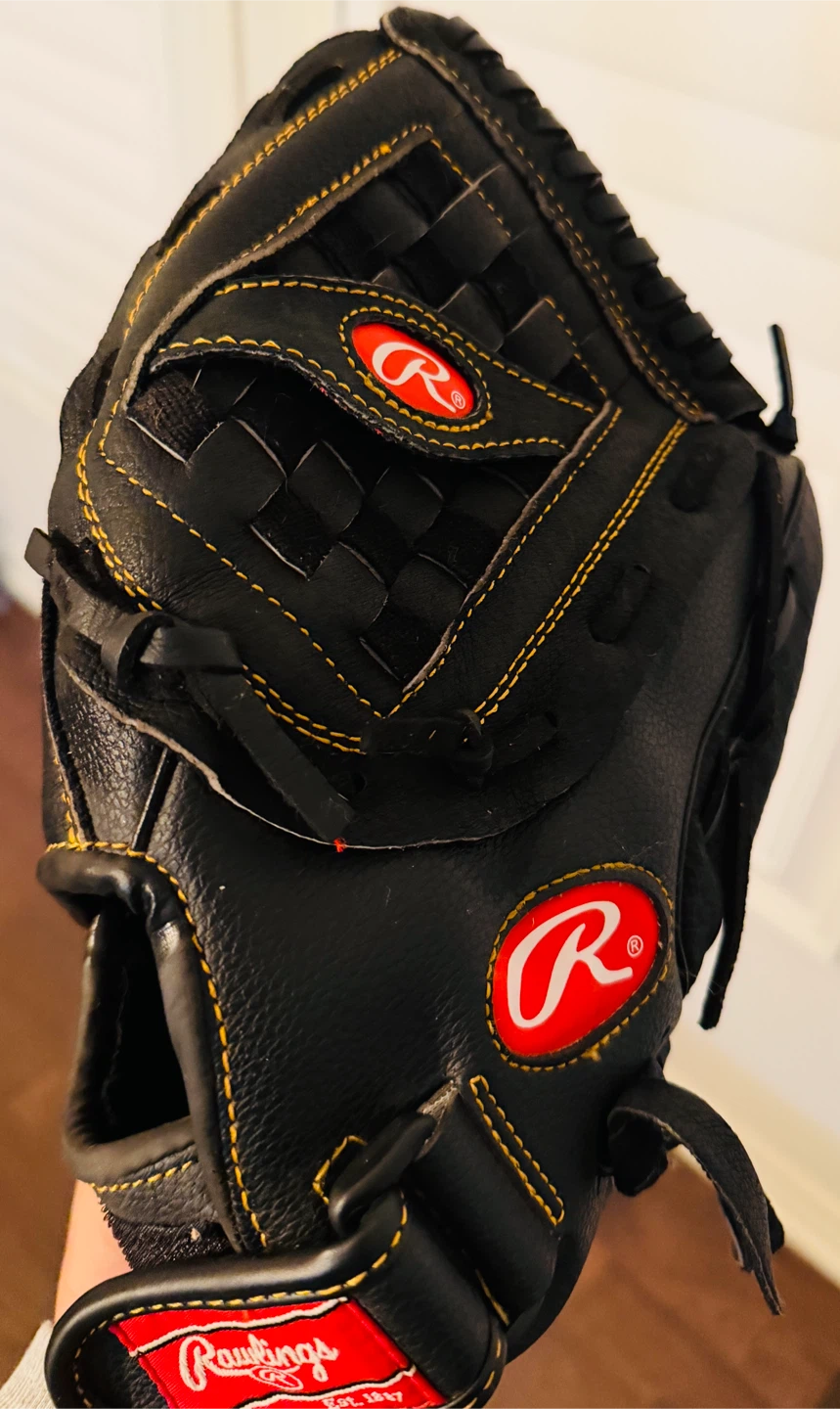 Rawlings Playmaker Series Baseball Glove