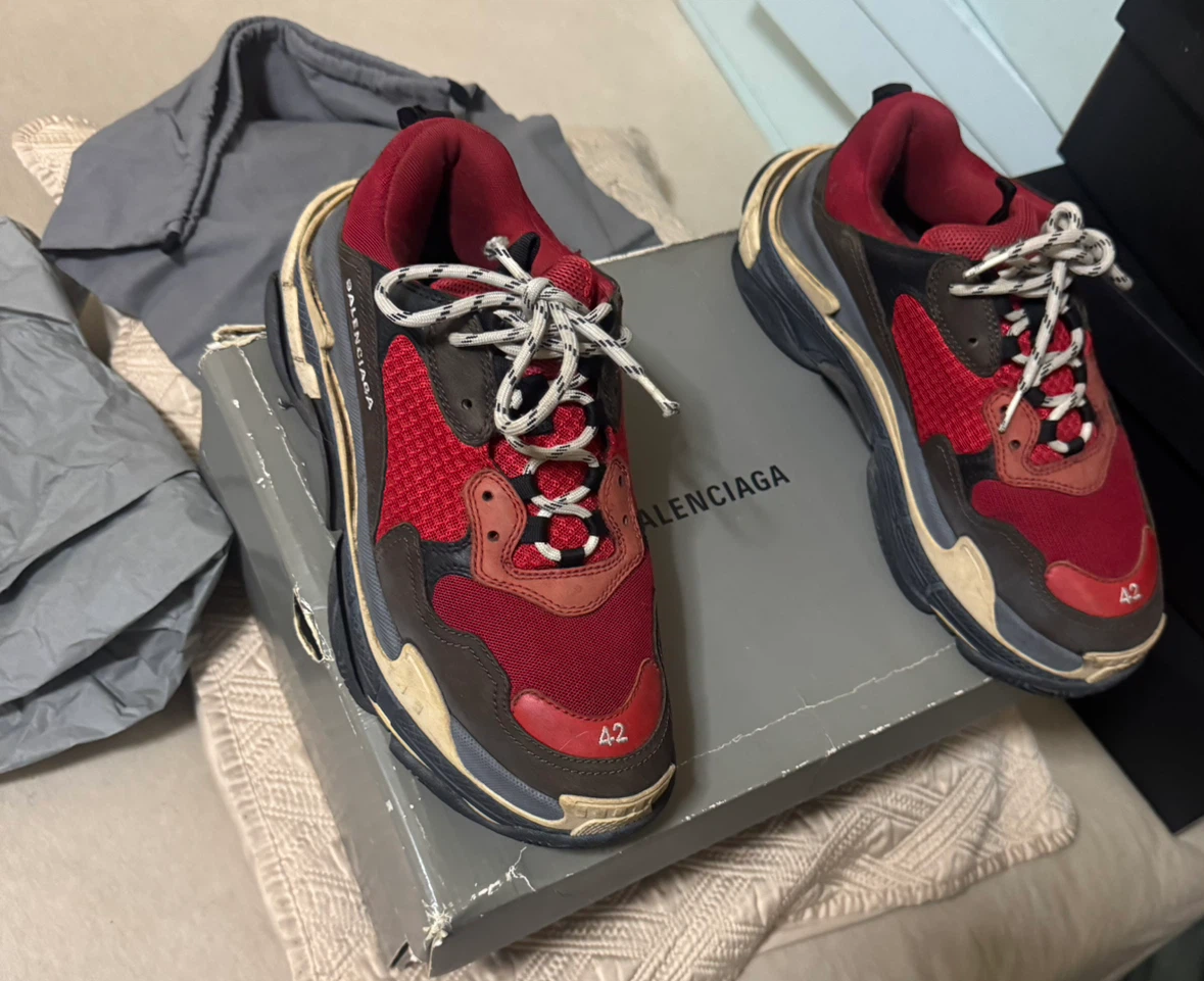 Balenciaga Triple S Sneaker - photo 3