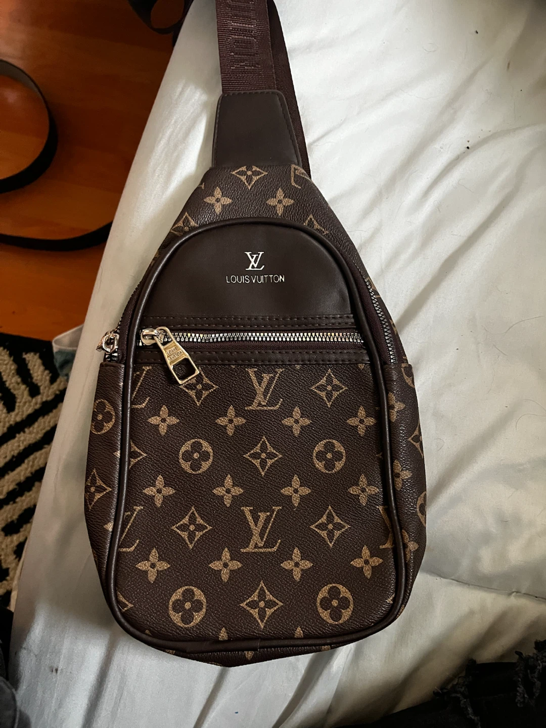 Louis Vuitton side Bag