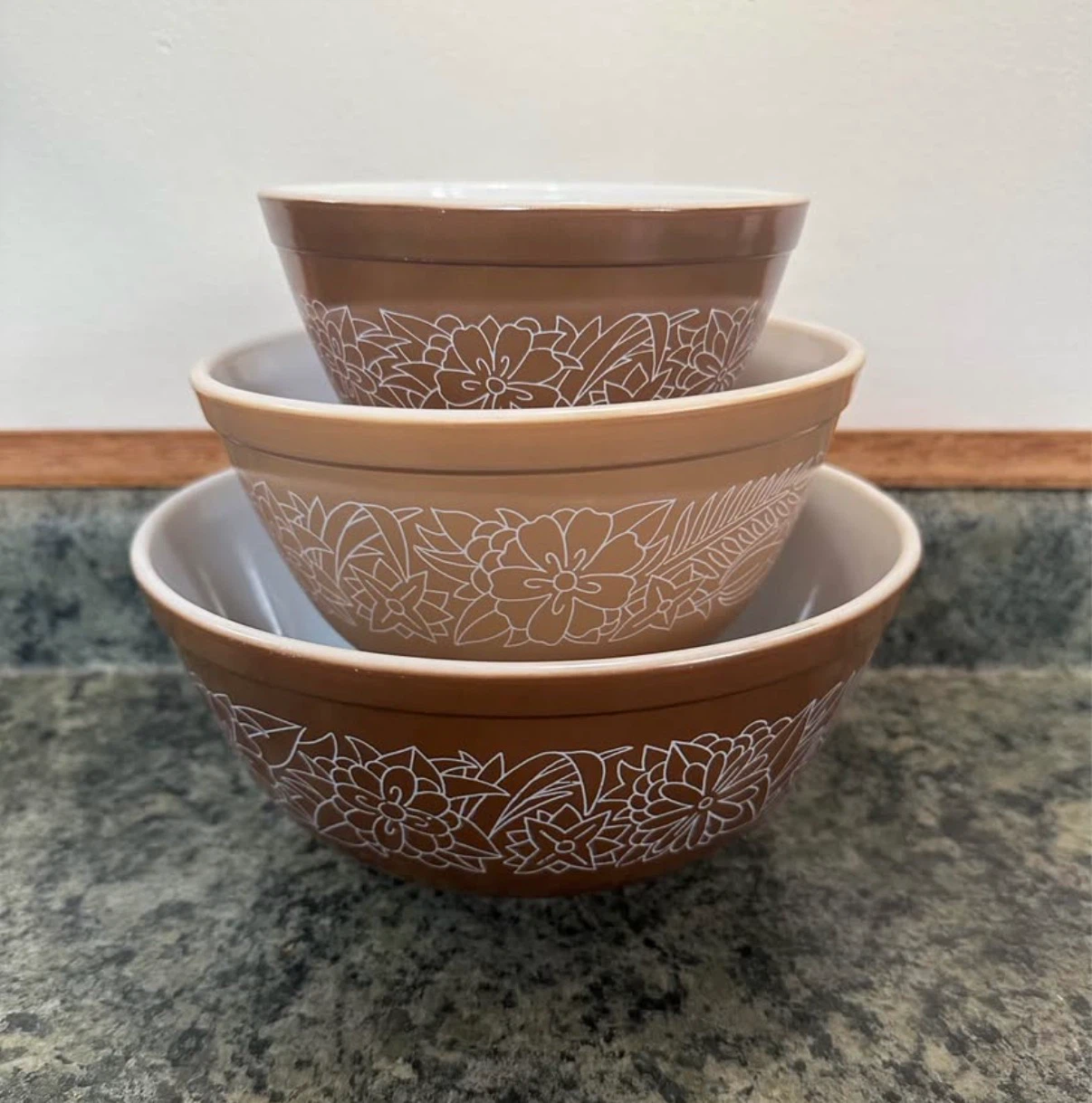 Pyrex Woodland Mixing Bowl Set - photo 2