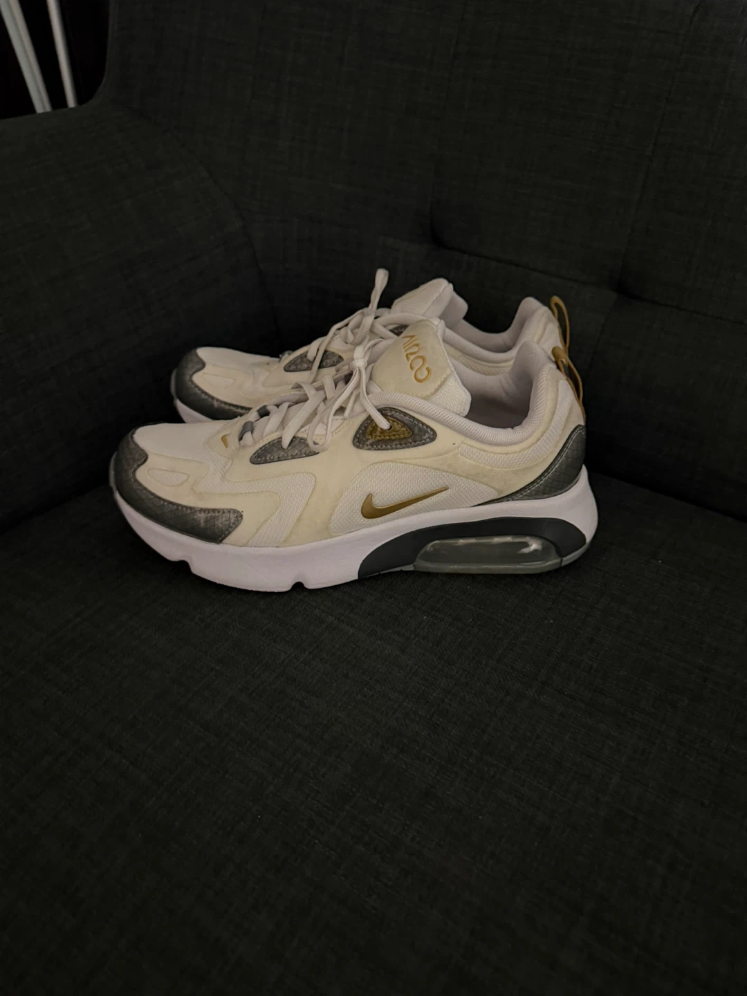 Nike Air Max 200 Sneakers Size 7Y