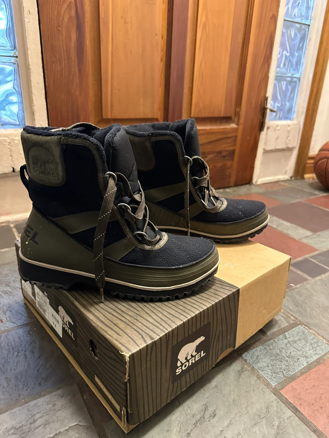 Sorel Tivoli II Waterproof Boots Women's Size 9