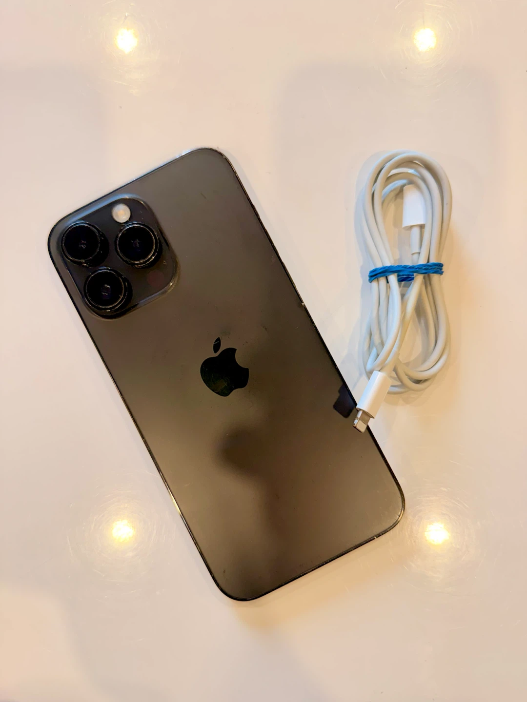 iPhone 14 Pro Max - ZERO SCREEN SCRATCHES 🌟 - photo 2