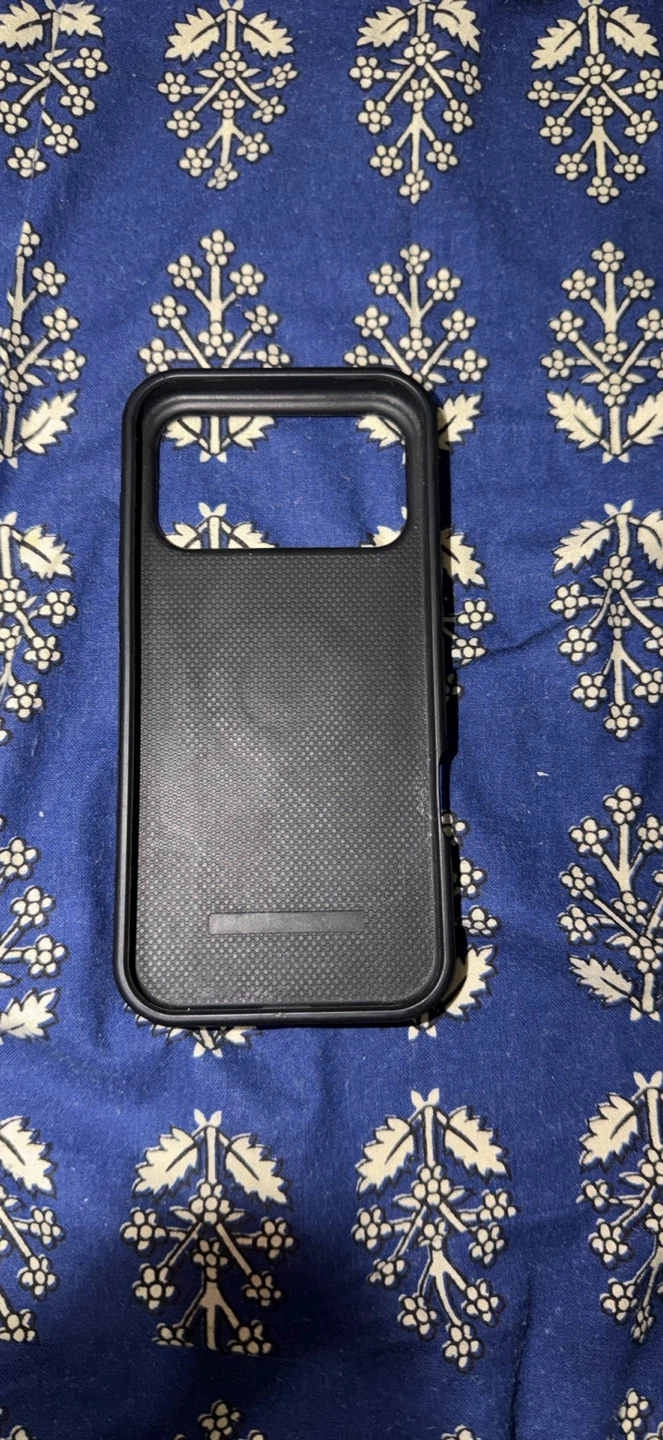 Slim wMatte Black MagSafe Case - Fits iPhone 17 Pro Max - photo 2