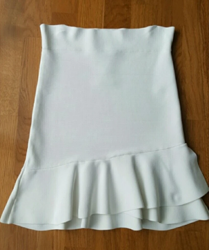 White BCBGMAXAZRIA Ruffled Mini Skirt - photo 2