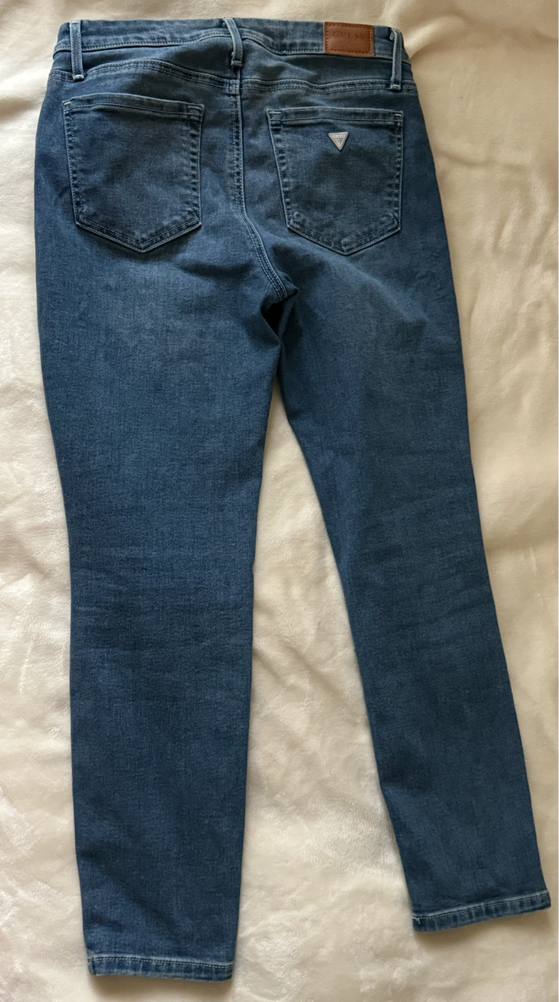 Guess Cropped Skinny Jeans – Size 28 - photo 3