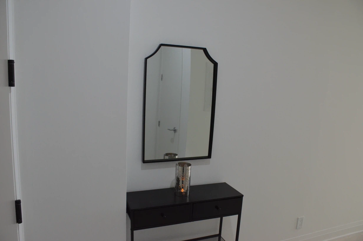 Brand new furnished studio unit for lease in Leaside - photo 2