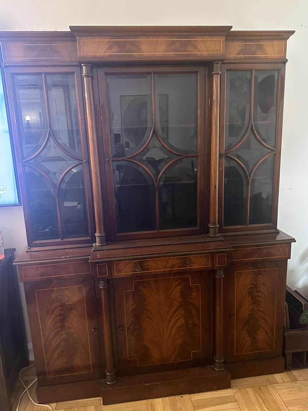 Traditional Wood China Cabinet with Glass Doors