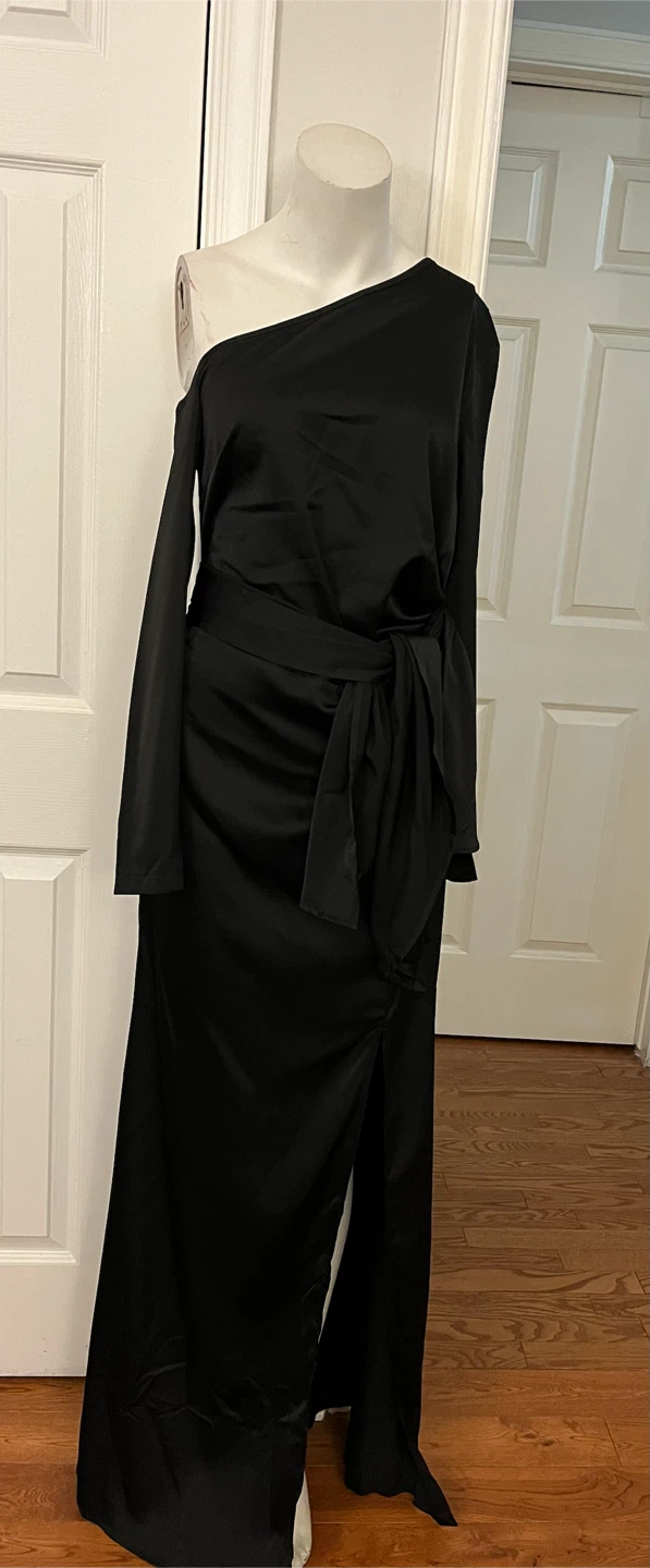 Black One-Shoulder Maxi Dress - photo 3