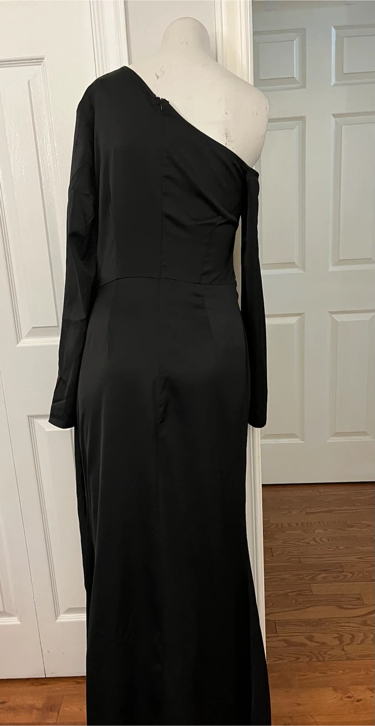 Black One-Shoulder Maxi Dress - photo 4