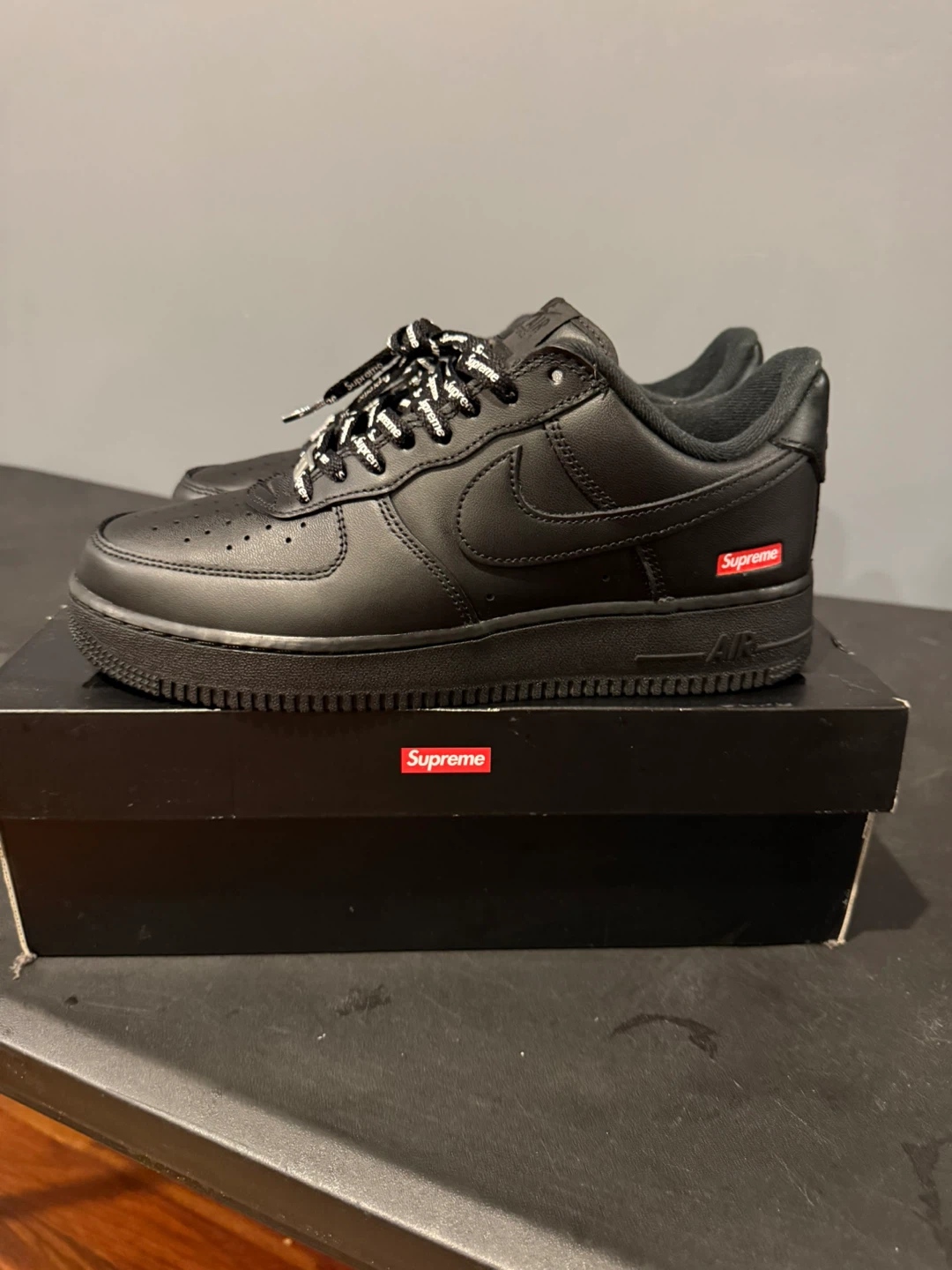 Supreme x Nike Air Force 1 Low Black
