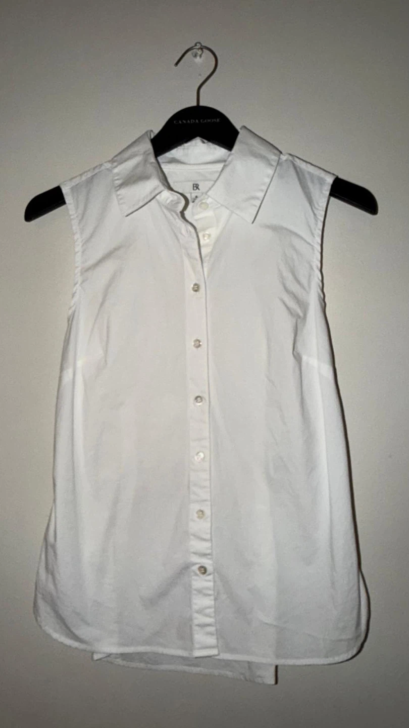 Banana Republic White Sleeveless Blouse Size 6 Petite