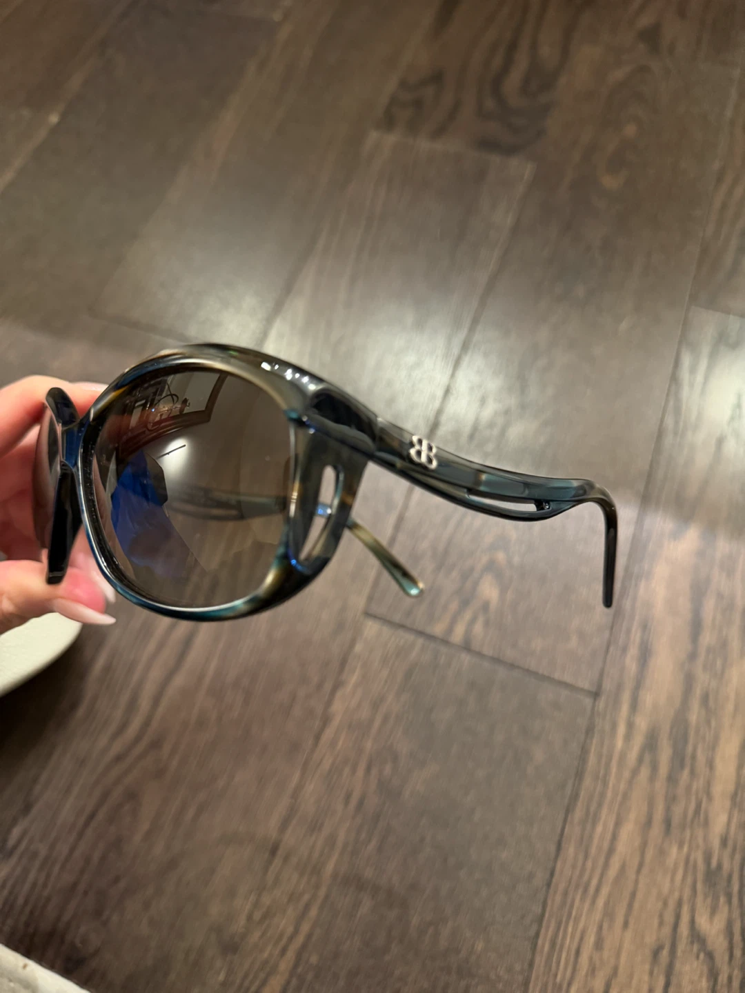 Balenciaga Sunglasses - photo 5
