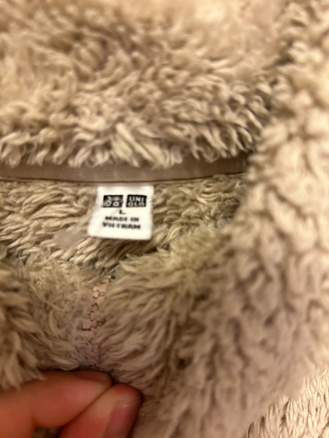 Uniqlo Fluffy Yarn Fleece Jacket - Beige - Size L - photo 2