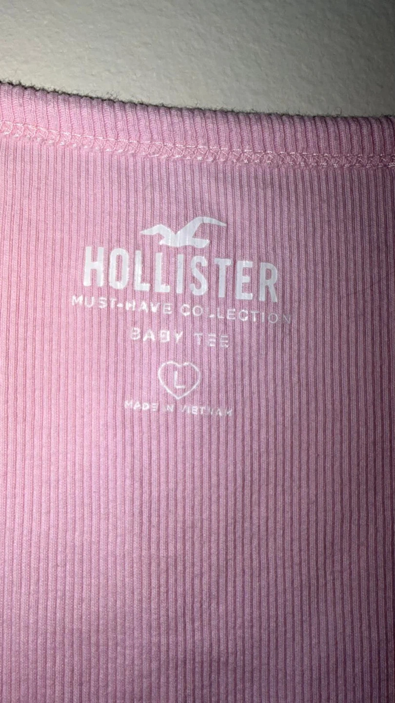Hollister Must-Have Collection Baby Tee - Pink