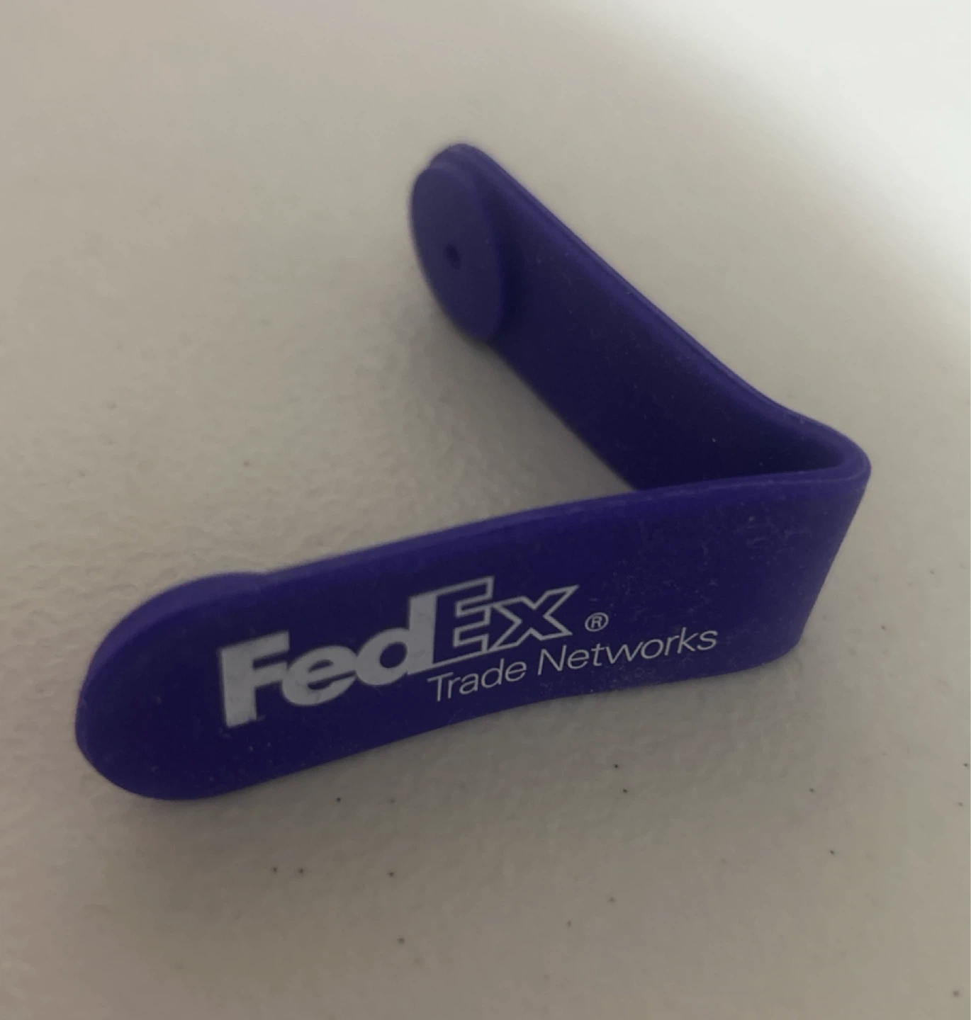 FedEx Trade Networks silicone cable wrap