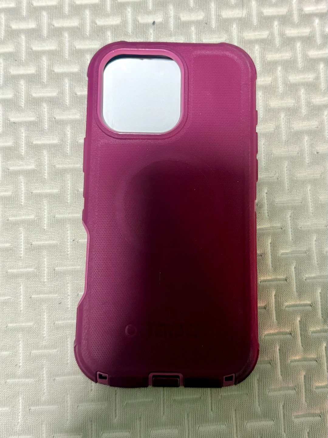 OtterBox Defender Series for iPhone 16 Pro Max - photo 3