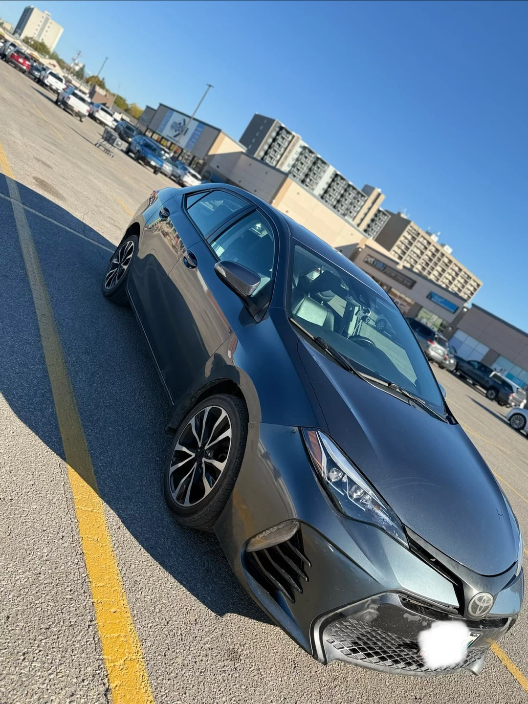 Toyota Corolla SE Sedan