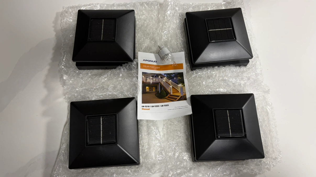 NEW - APONUO Solar Post Cap Lights, 4 Pack - photo 3