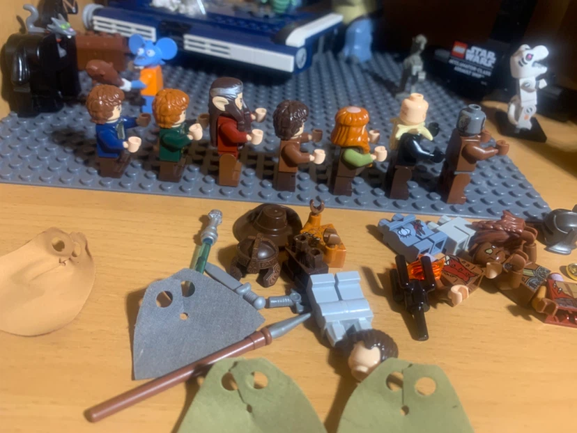 LEGO LOTR MINIFIG LOT - photo 4