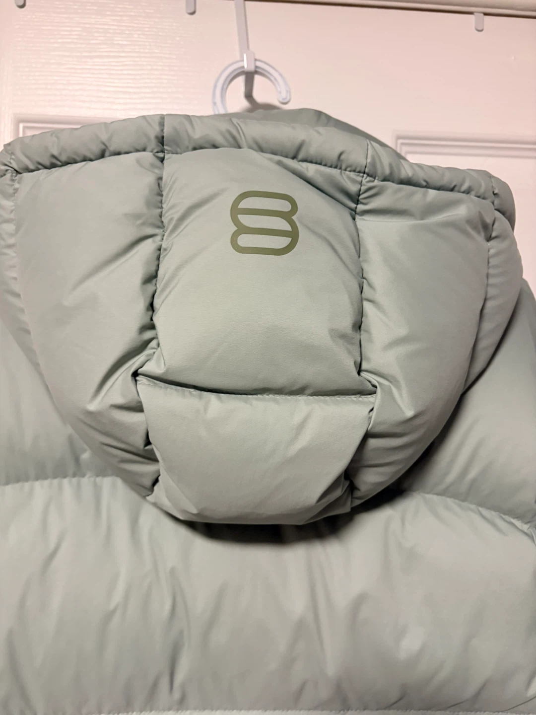 Aritzia Super Puff Mid Length - photo 3
