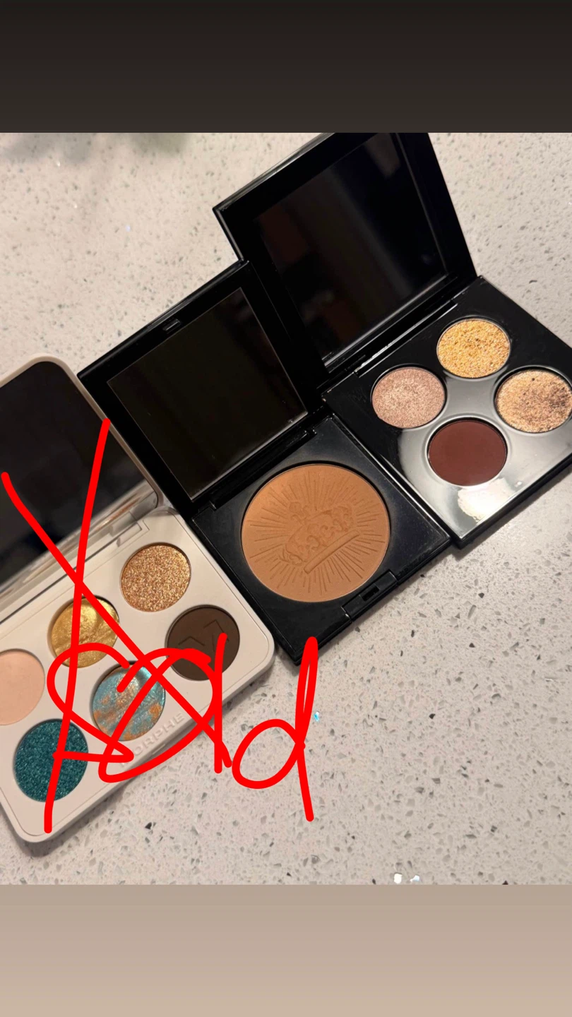 Eyeshadow Pallets and Bronzer
