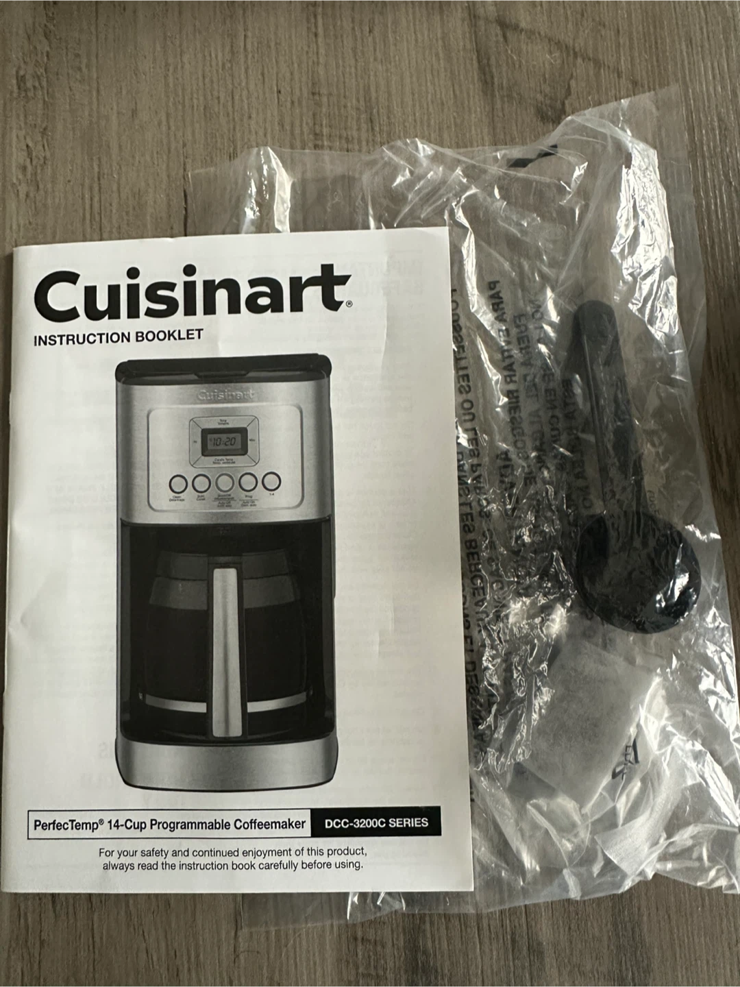 Cuisinarts PerfecTemp 14-Cup Programmable Coffee Maker - photo 2