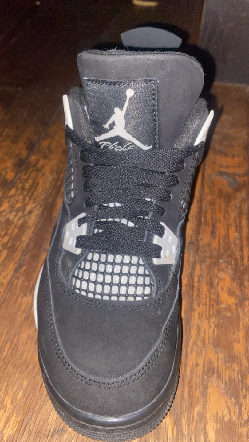 Jordan 4s 5y - photo 2