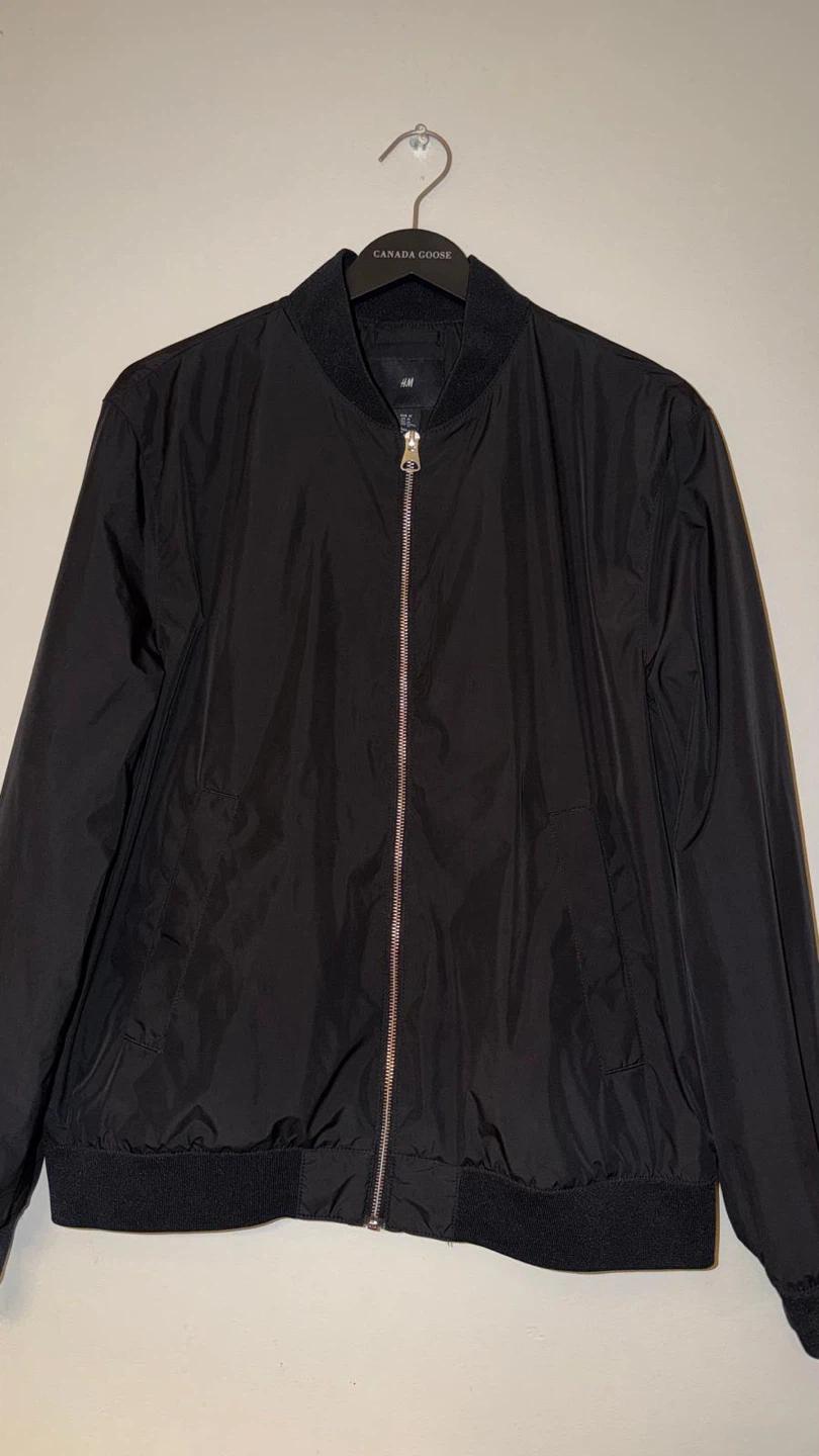 H&M Black Bomber Jacket - photo 3
