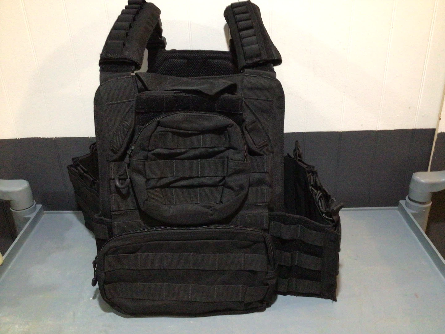 Tactical vest for man
