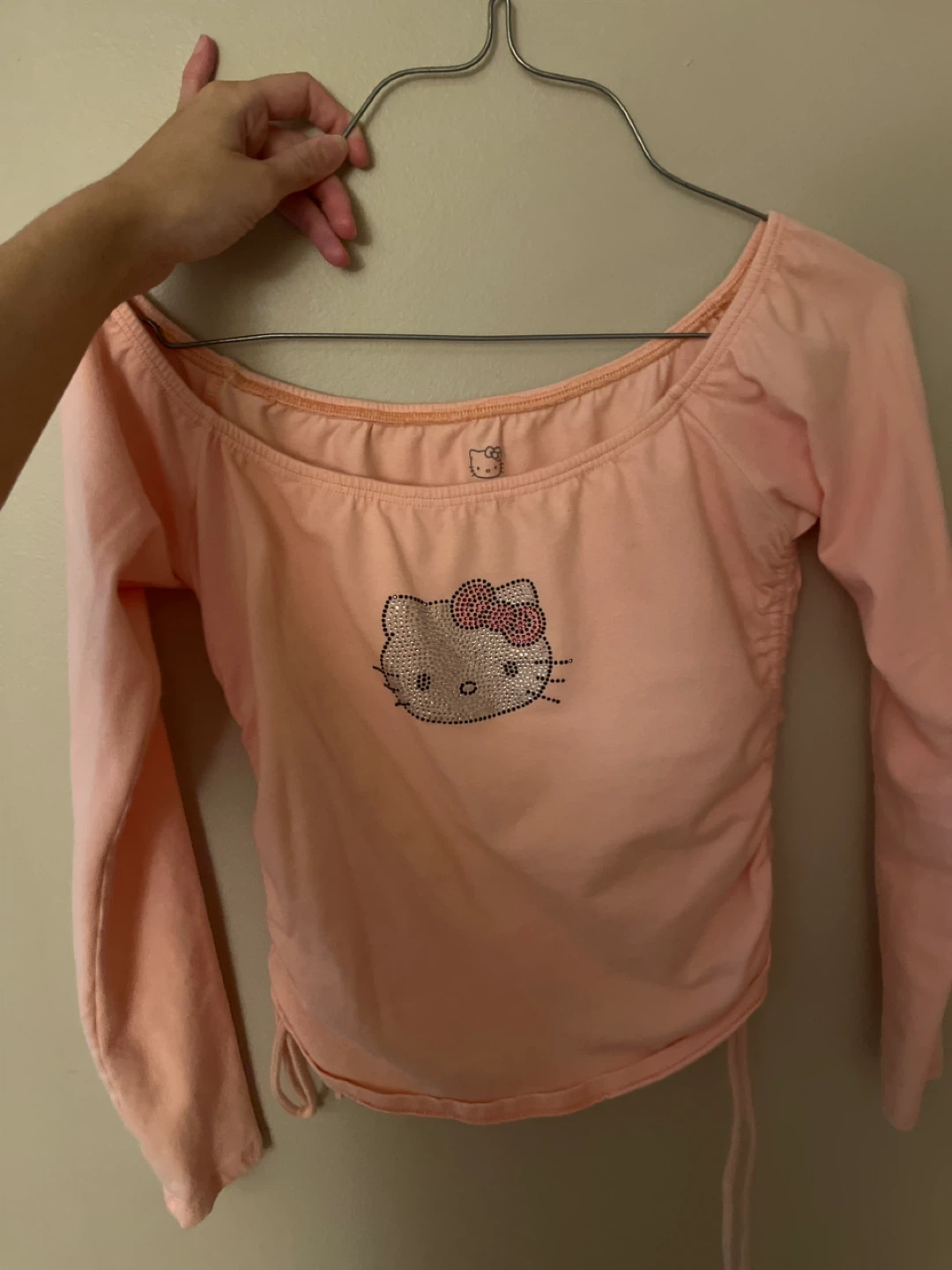 Hello kitty top with rhinestones