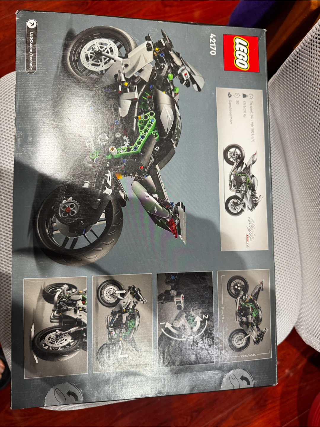 LEGO Technic Kawasaki Ninja H2R 42170 - photo 2