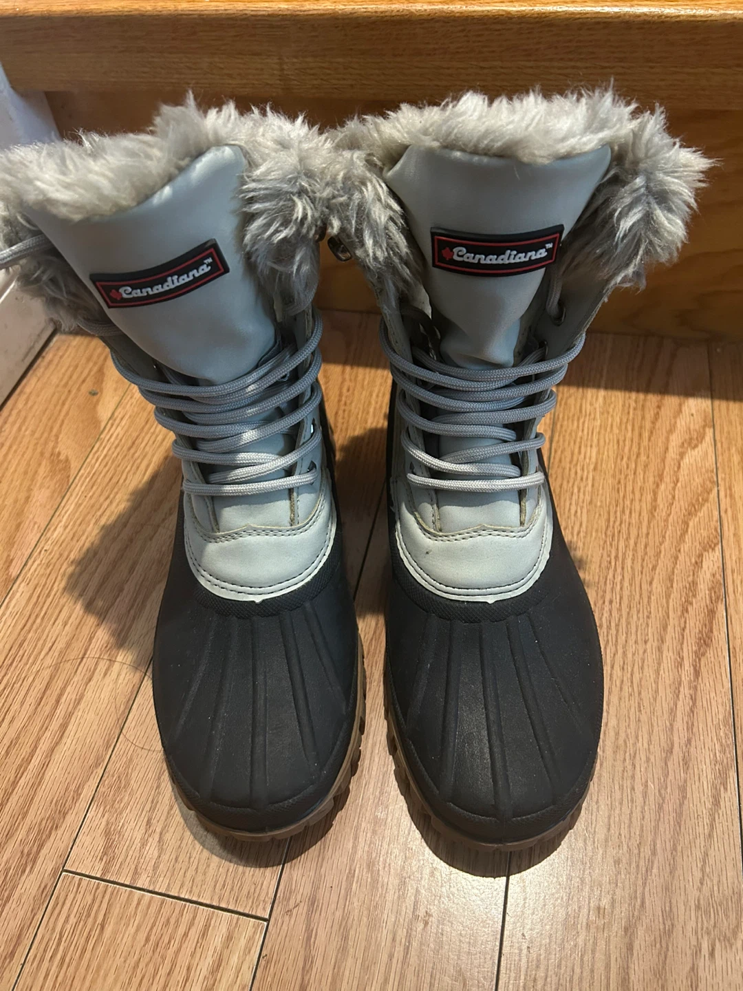 Canadiana Winter Boots with Faux Fur Women Size 7